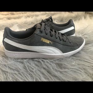 Gray Puma soft foam suede sneaker